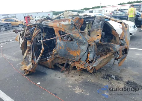 2014 Jeep Cherokee Latitude z USA, uszkodzony, nr VIN 1C4PJLCS6EW154551